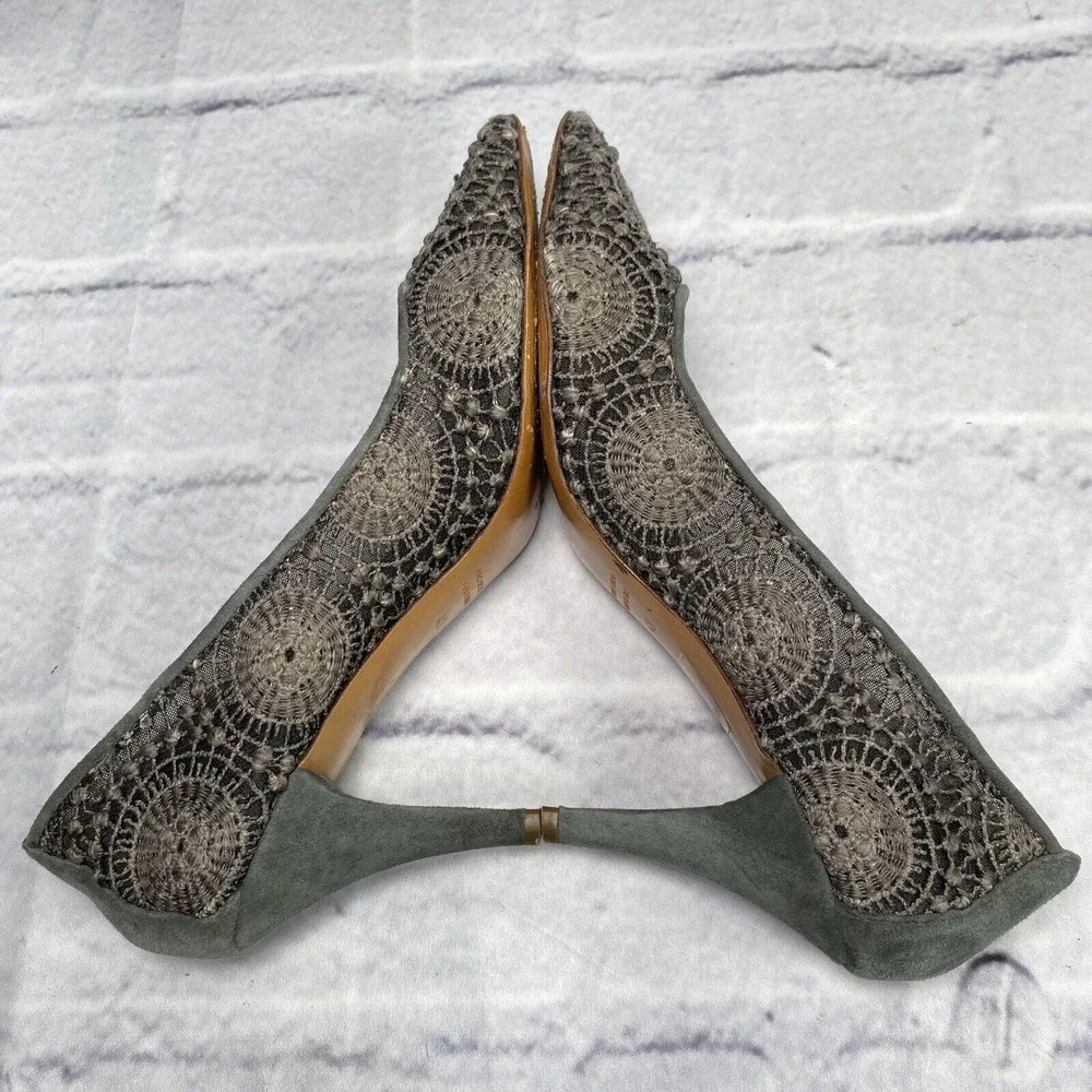 Latitude Femme Italy Pumps Women Size 40 US 9 Gray Suede Crochet Mesh 3